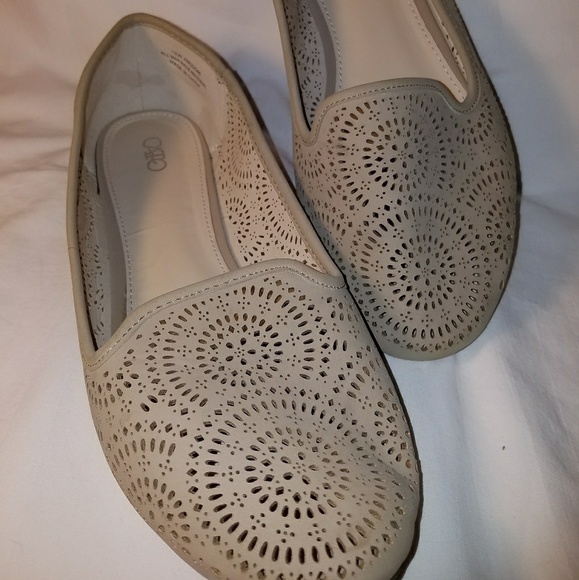 Cato Ladies Flats Size 10 Wide Tan - Picture 1 of 1